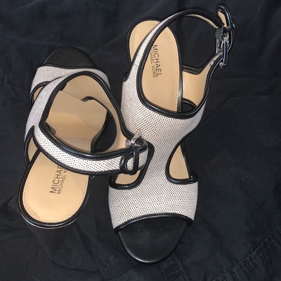 Casual sandals just in time for the summer - Picture 3 of 3